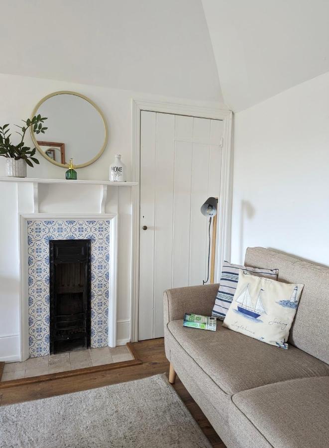 Humphries Cross Apartments Rye Extérieur photo